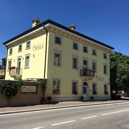 Hotel Opera Dossobuono Exterior foto